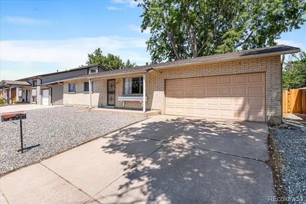 5530 Crystal Way, Denver