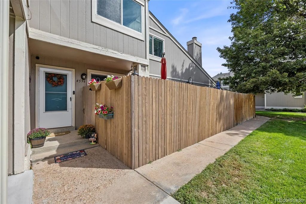 4596 S Hannibal Street, Aurora