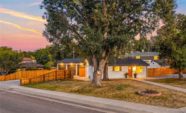 5590 Clear Creek Drive, Denver