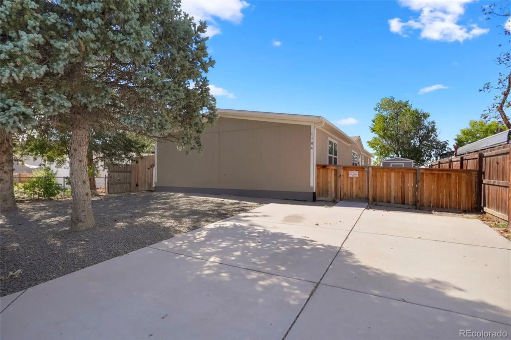 1104 Macdavidson Circle, Dacono