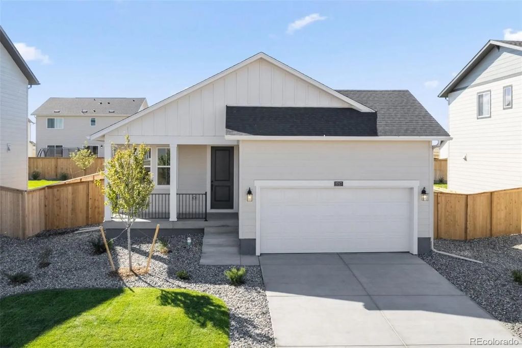 2727 Nantucket Street, Strasburg
