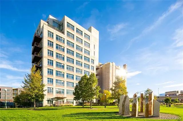 2000 Little Raven Street 999, Denver