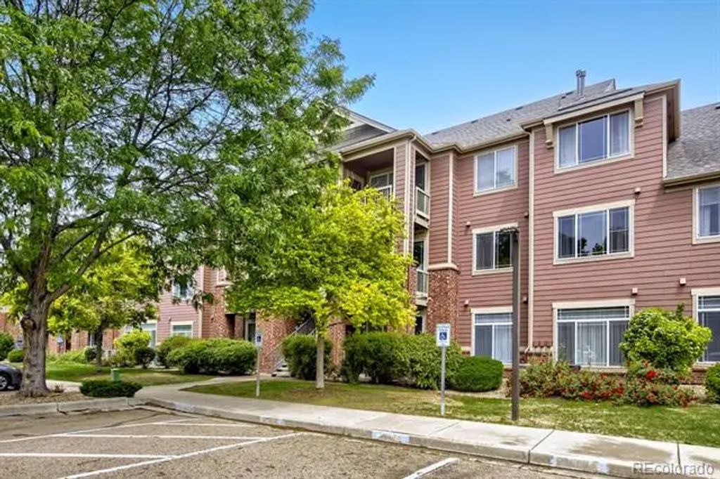804 Summer Hawk Drive 5207, Longmont