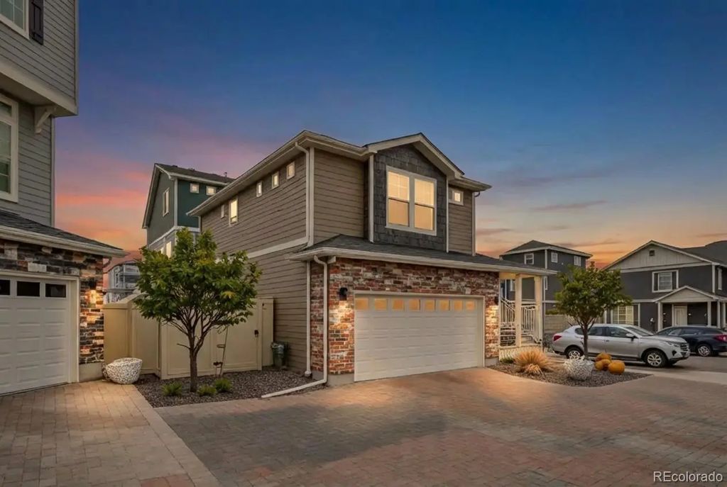3934 N Quatar Court, Aurora