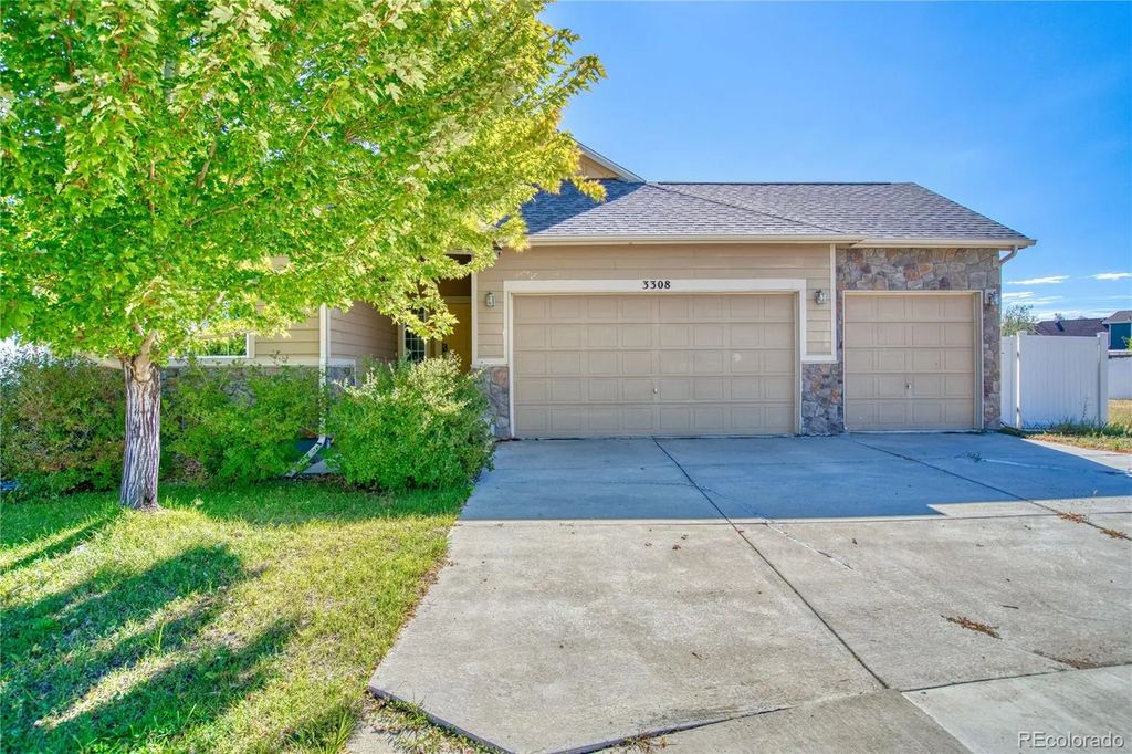 3308 Auklet Drive, Berthoud
