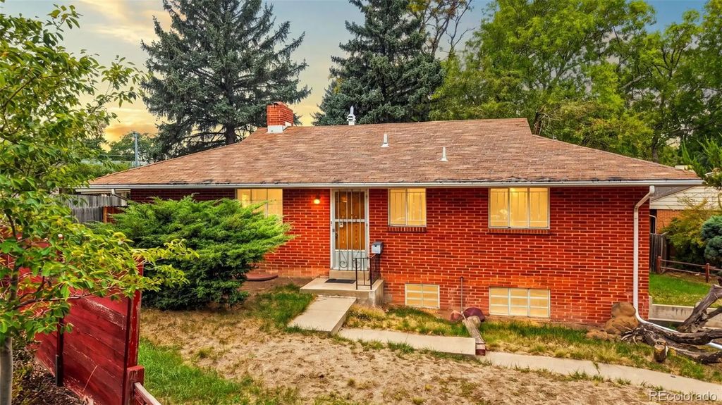5760 E Floyd Avenue, Denver