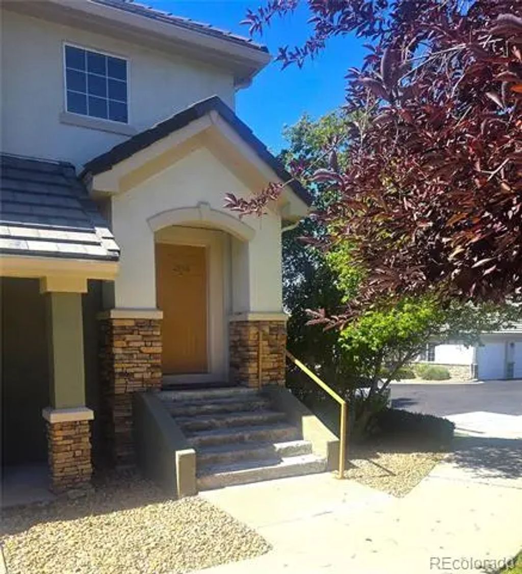 22675 E Ontario Drive 204, Aurora