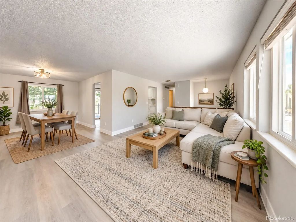 1501 S Dawson Street, Aurora