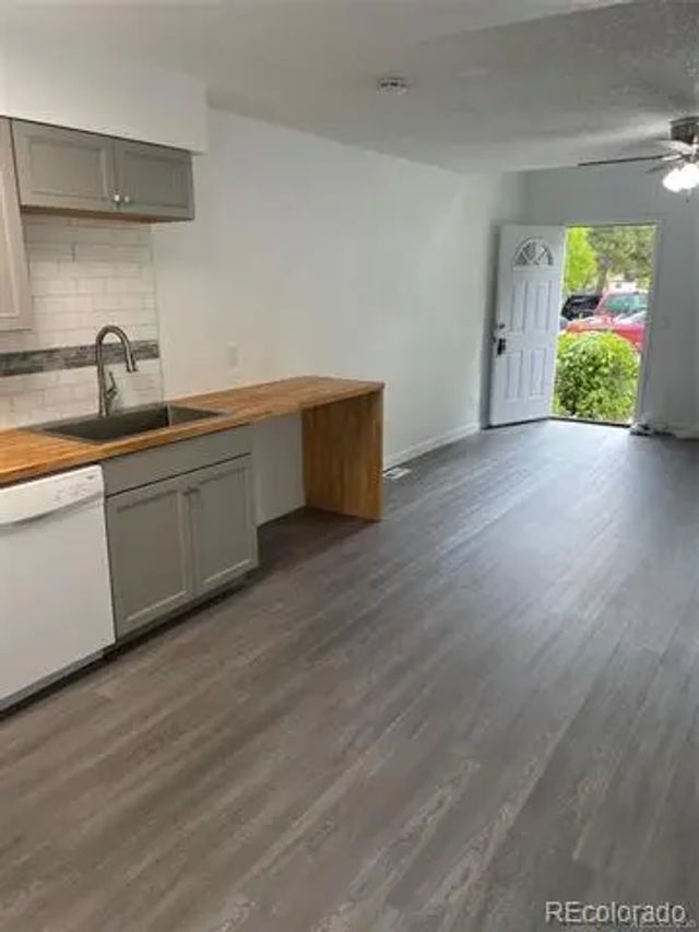 3245 S Estes Street, Denver