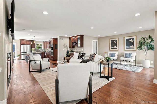 965 Krameria Street, Denver