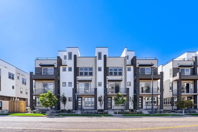 9200 E 47th Avenue 402, Denver
