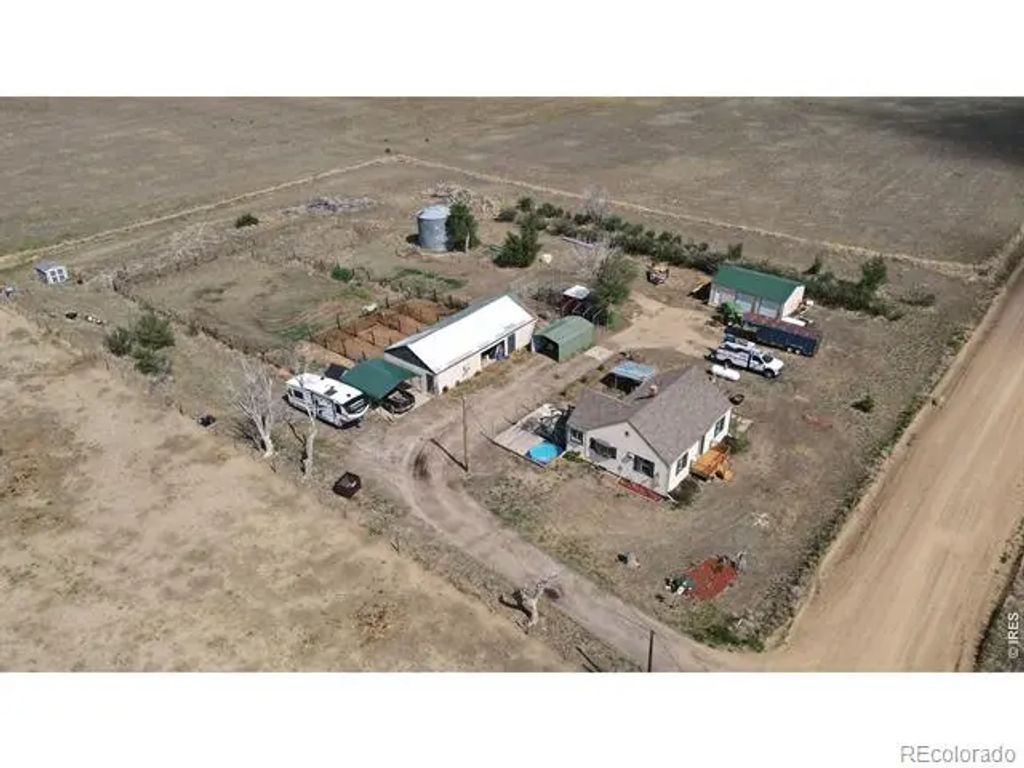7513 County Road 6, Wiggins