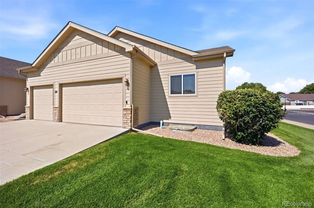 224 Darlington Lane, Johnstown