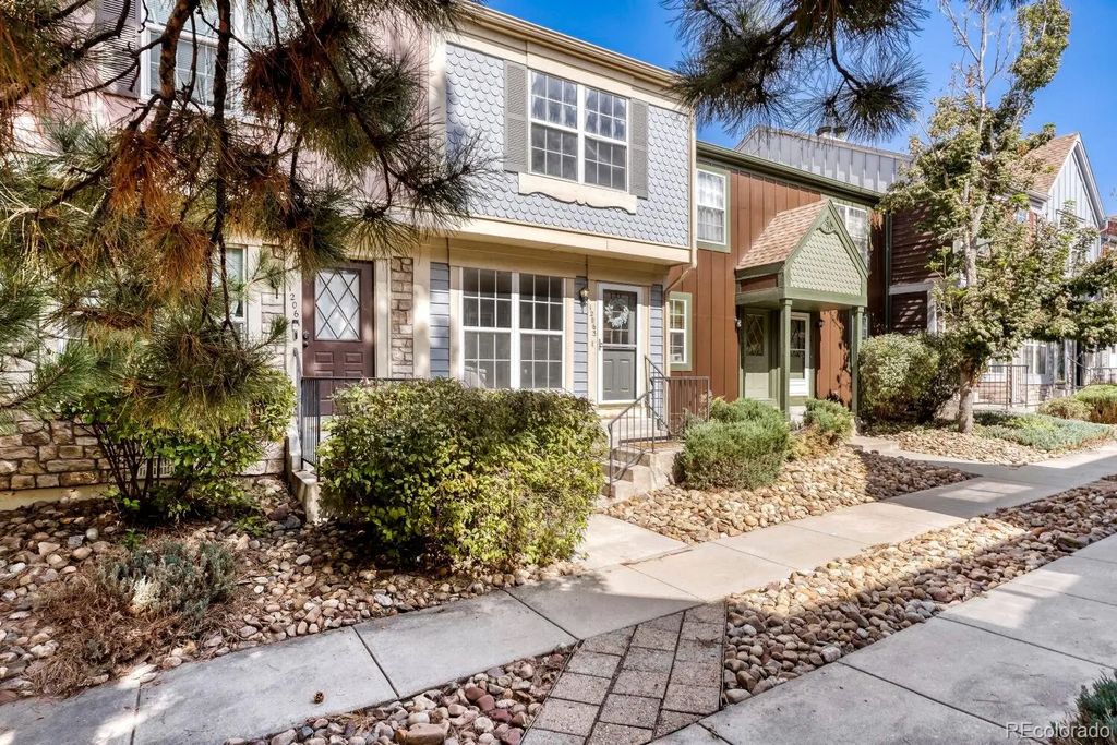 12063 E Hoye Drive, Aurora