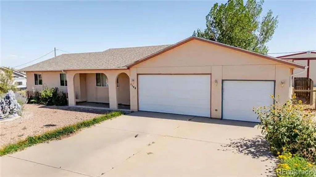 1148 E Dove Creek Drive, Pueblo West