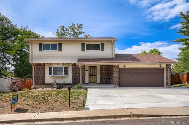 2747 S Quay Way, Denver