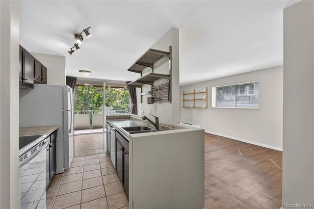 937 N Clarkson Street 306, Denver