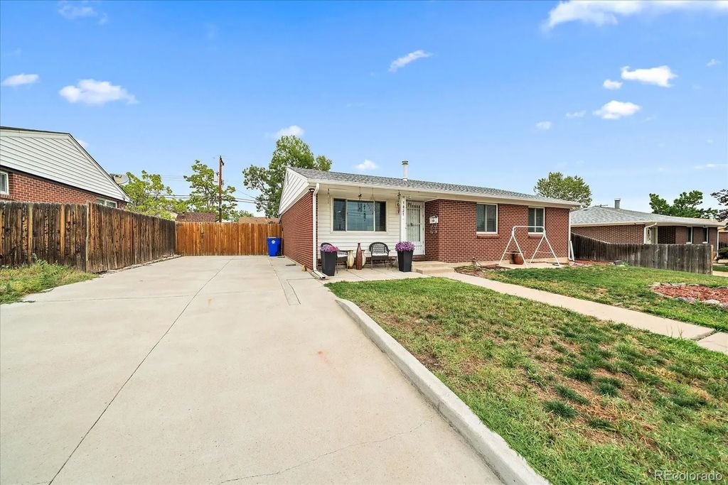 1021 E 83rd Place, Denver