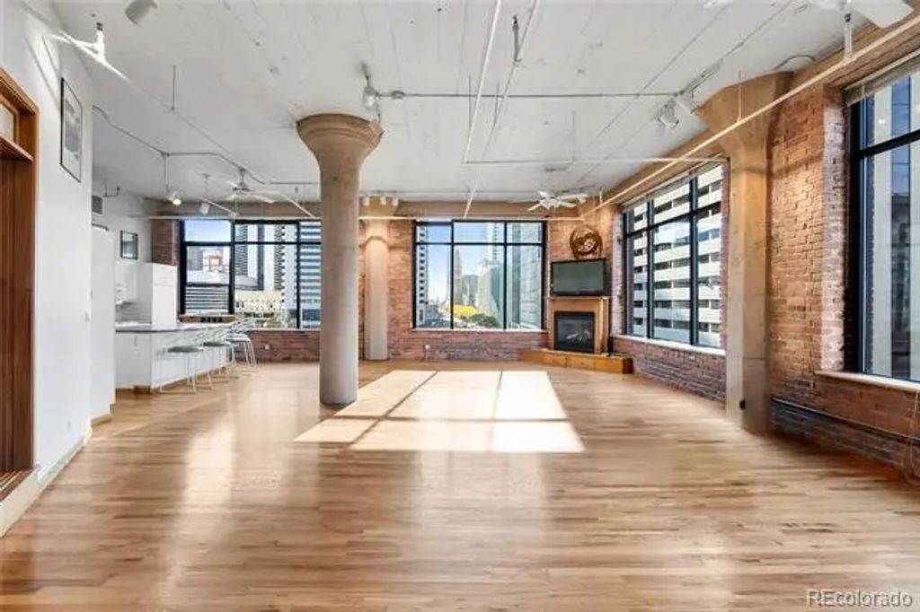 2000 Arapahoe Street 402, Denver