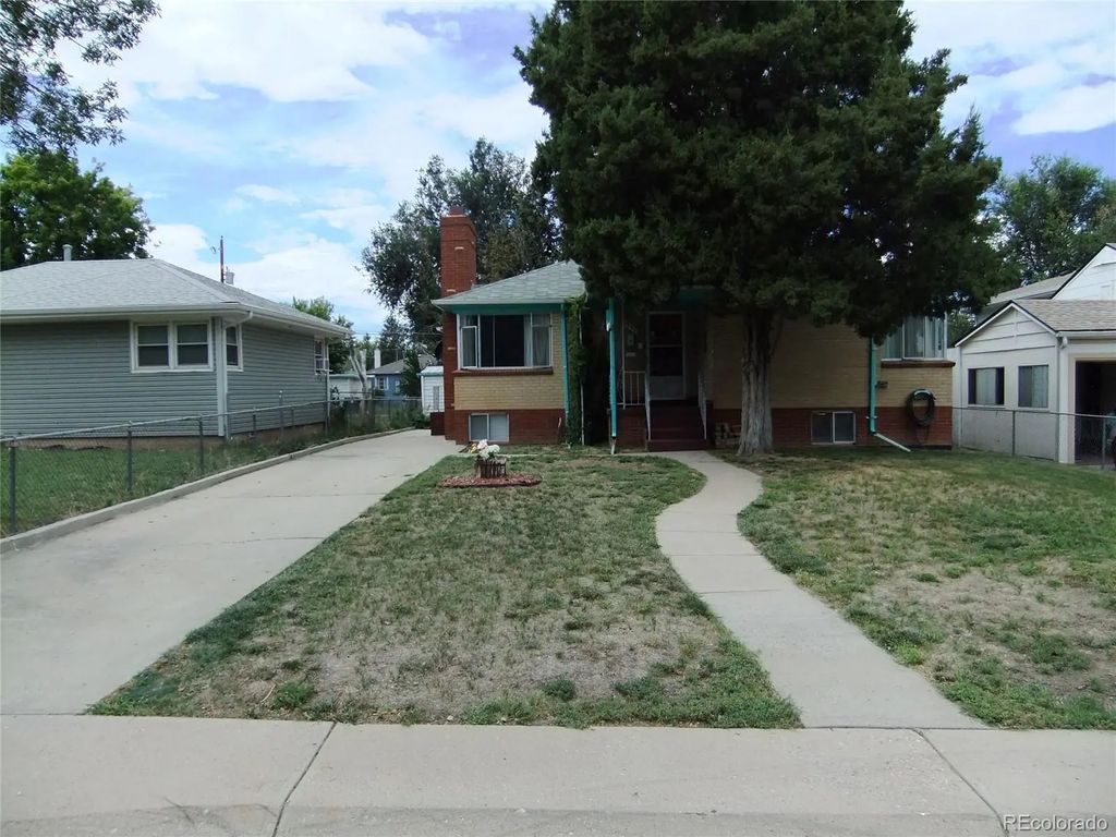 1355 Hanover Street, Aurora