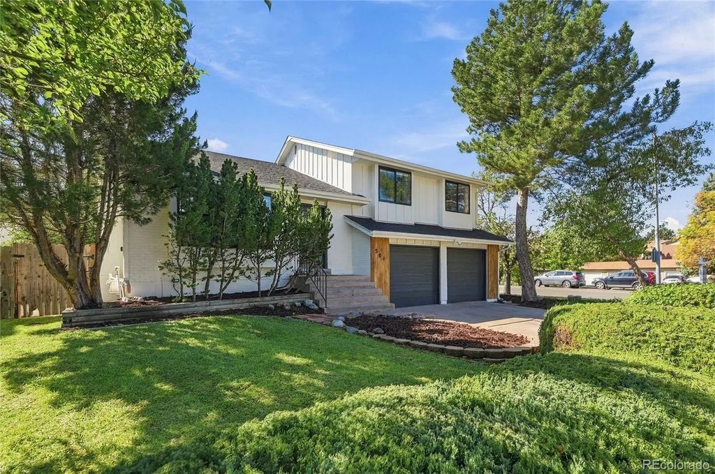 501 S Laredo Circle, Aurora