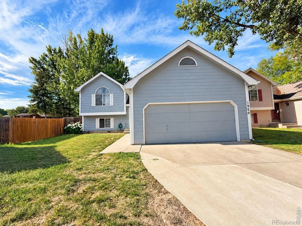 1900 Connecticut Drive, Fort Collins