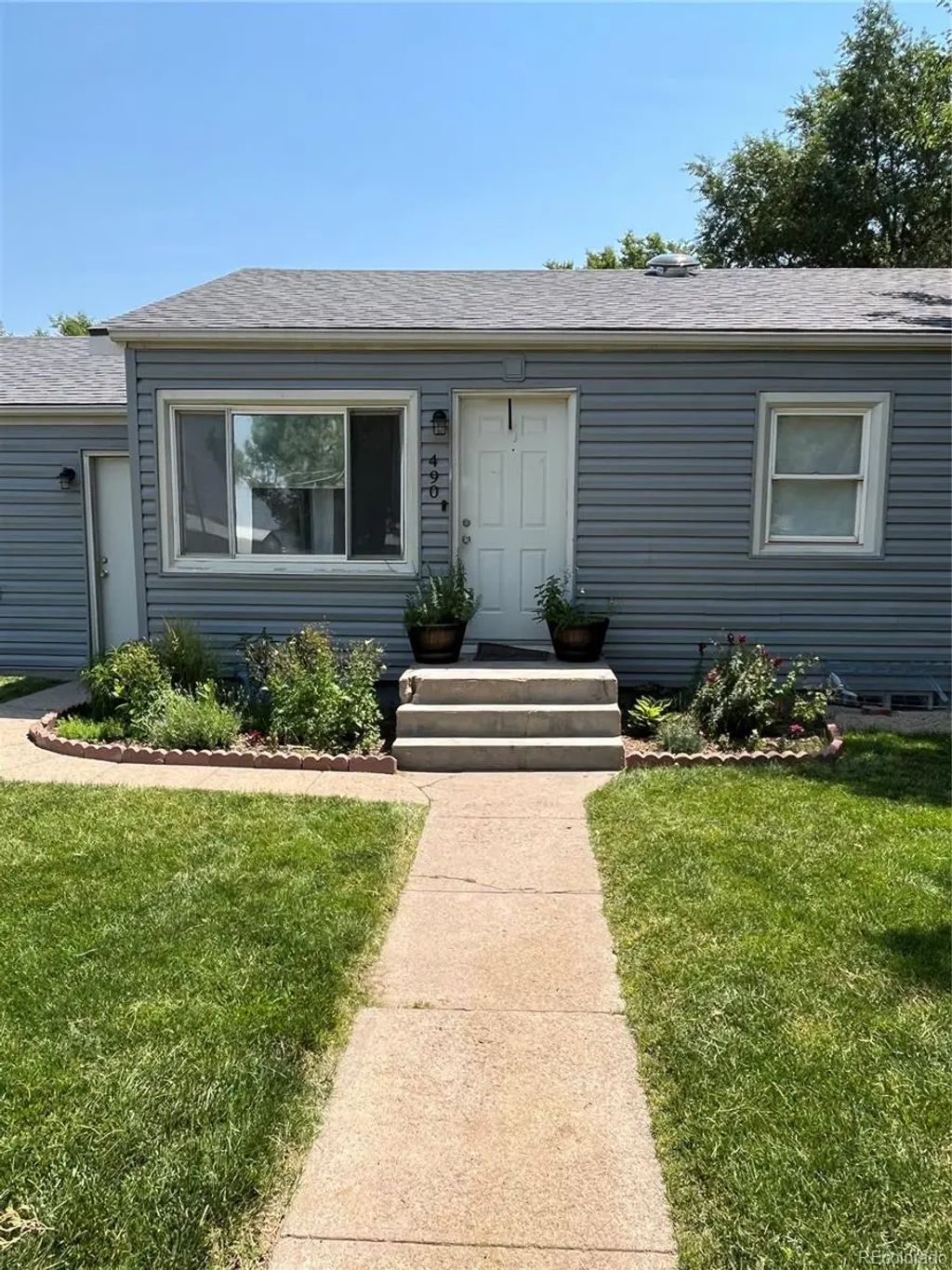 490 Oak Street, Burlington