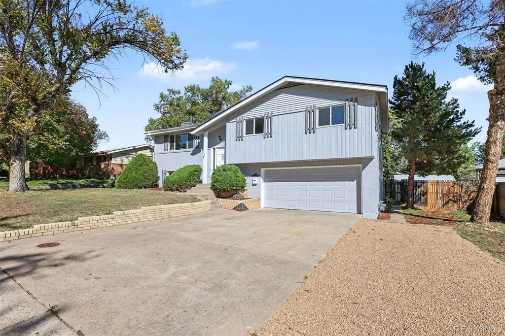 925 W 101st Avenue, Denver