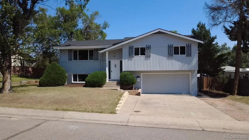 925 W 101st Avenue, Denver