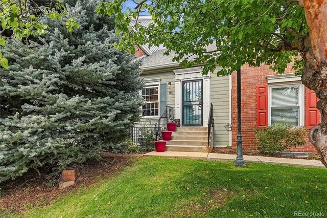 5817 E 9th Avenue, Denver