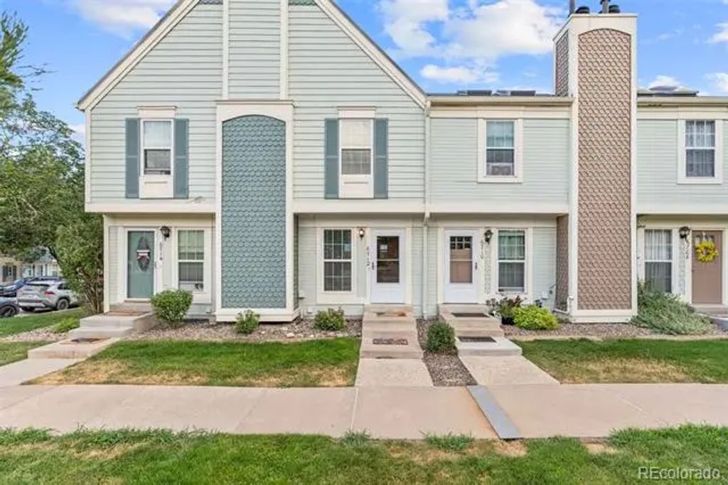 6712 S Independence Street, Littleton