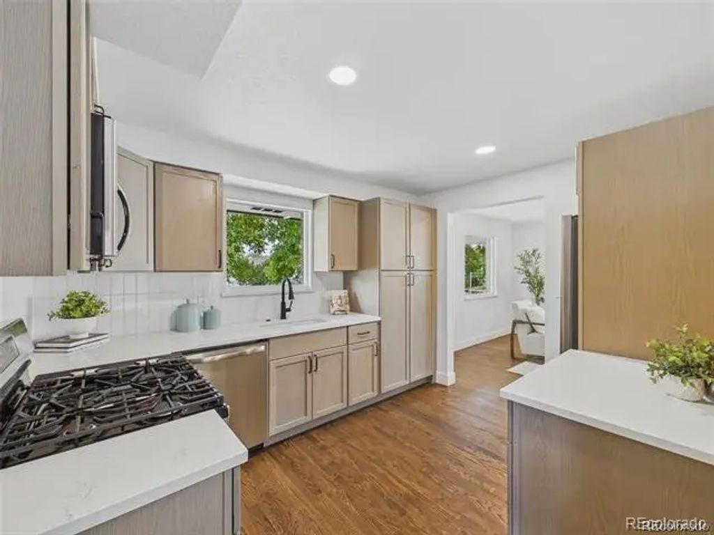 1370 Zenobia Street, Denver