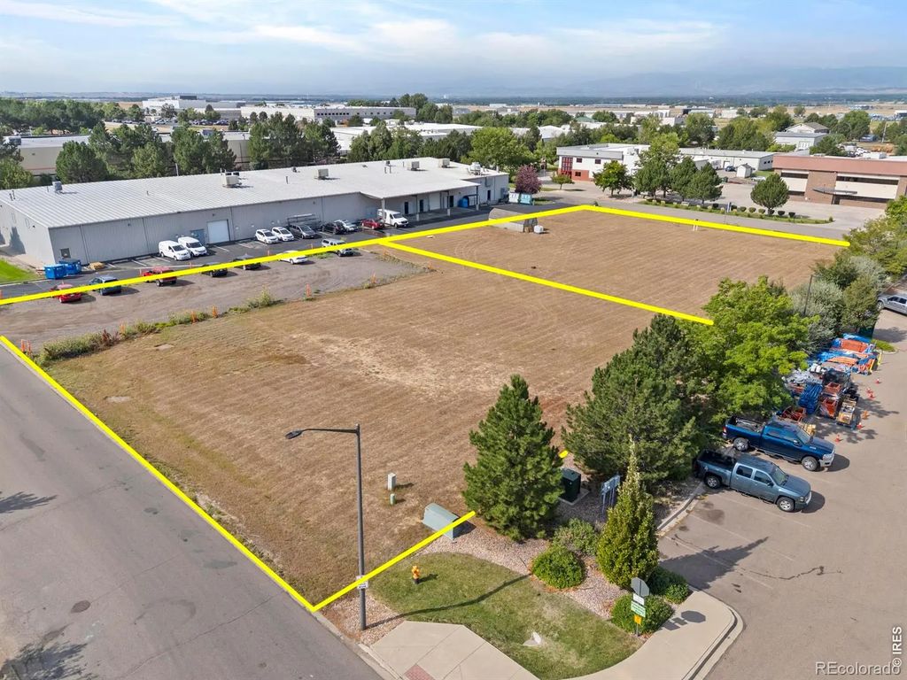 5818 Lockheed Avenue, Loveland