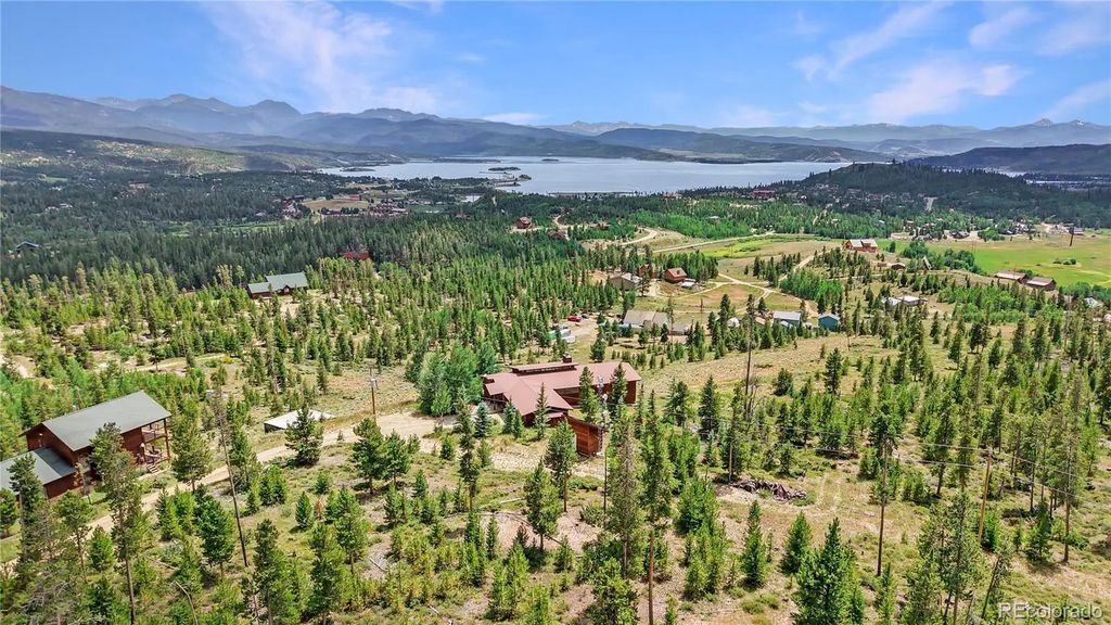 90 County Road 452, Grand Lake