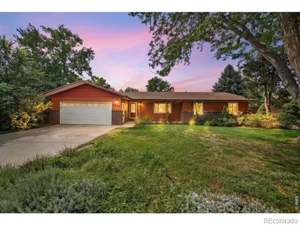 2209 Arron Drive, Loveland