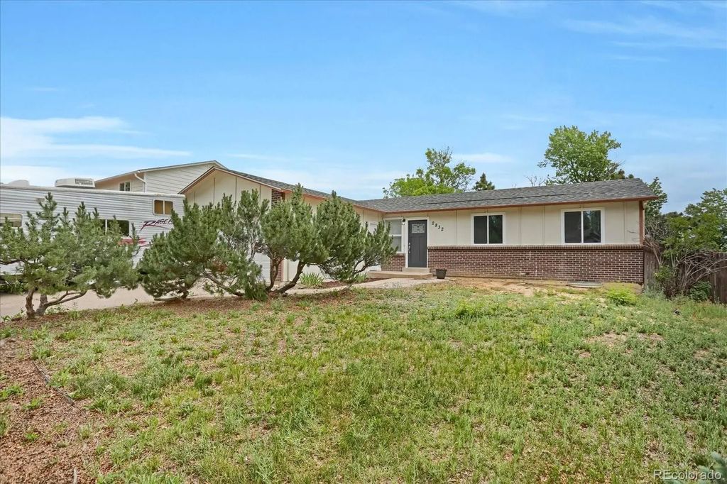 2832 S Mobile Street, Aurora