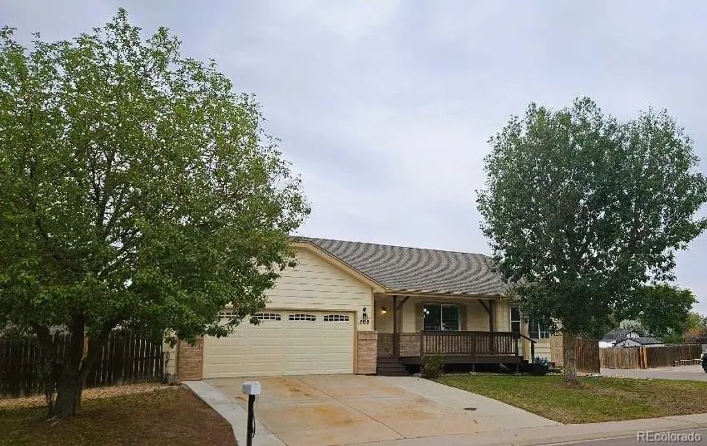 808 Idalia Street, Aurora