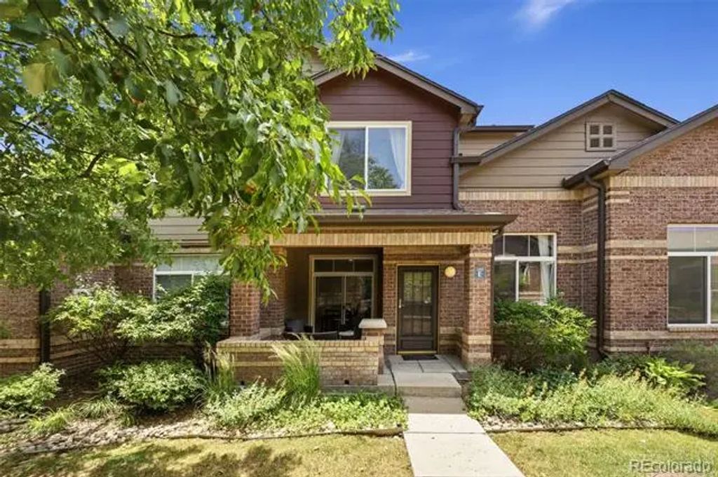 6468 Silver Mesa Drive E, Highlands Ranch