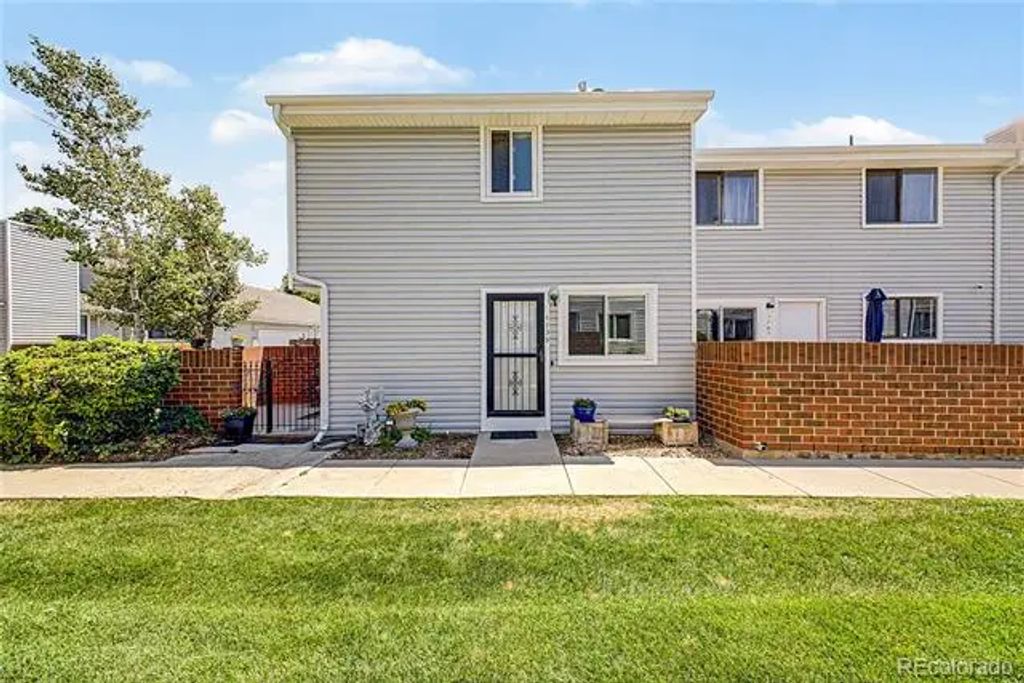 1739 W 102nd Avenue, Denver