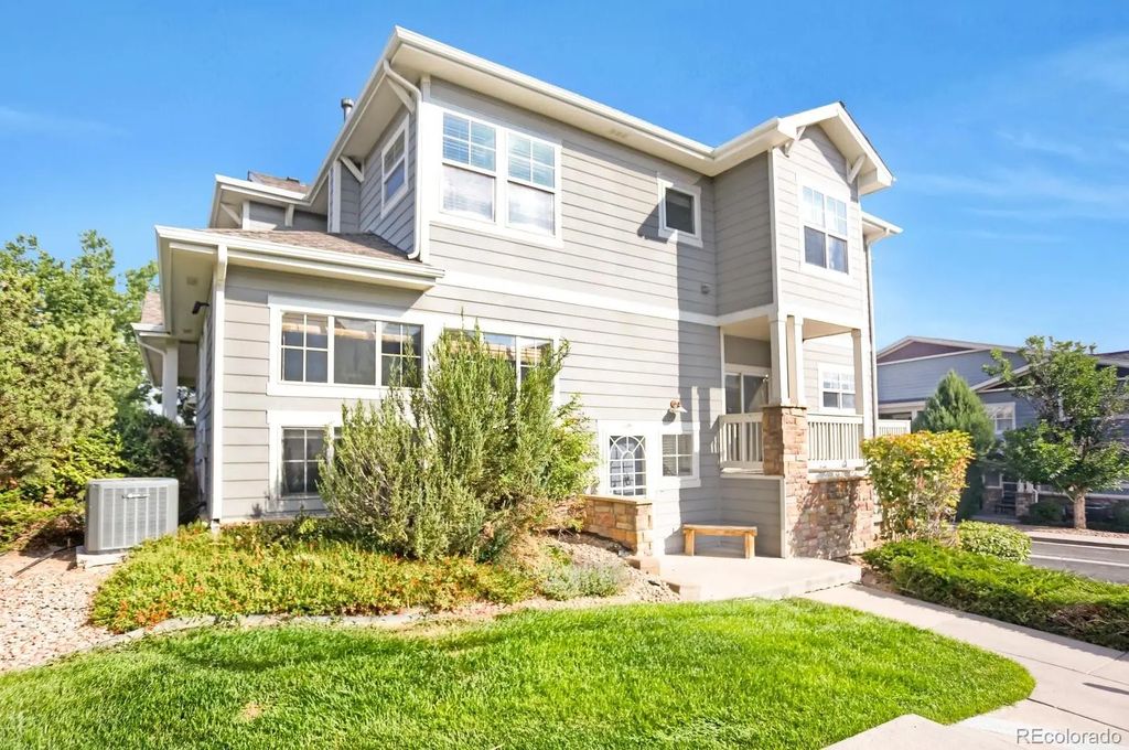9315 Amison Circle 106, Parker