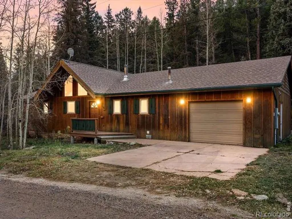 1035 Streamside Drive, Drake