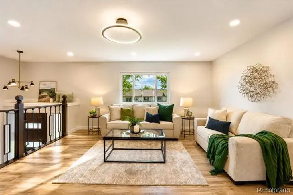 56352 Sunset Avenue, Strasburg