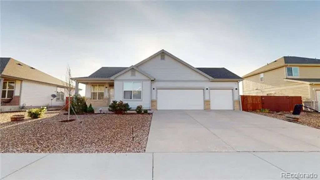 2292 Asoka Street, Strasburg