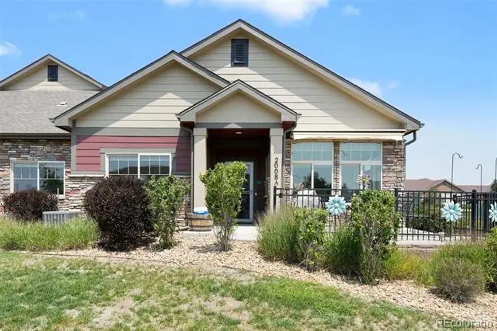 2008 S Flanders Way A, Aurora