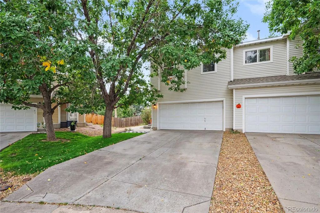 8090 S Kittredge Court, Englewood