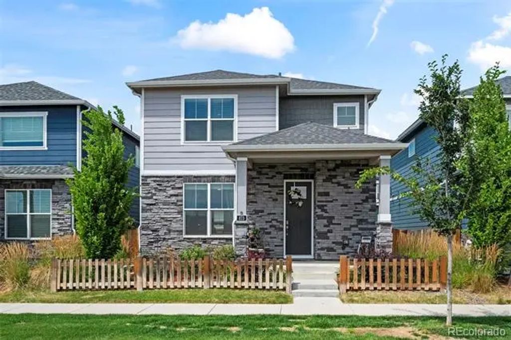 873 N Riviera Street, Aurora