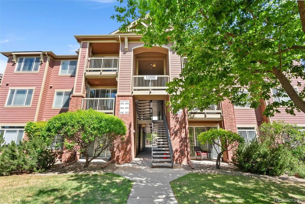 804 Summer Hawk Drive 1304, Longmont