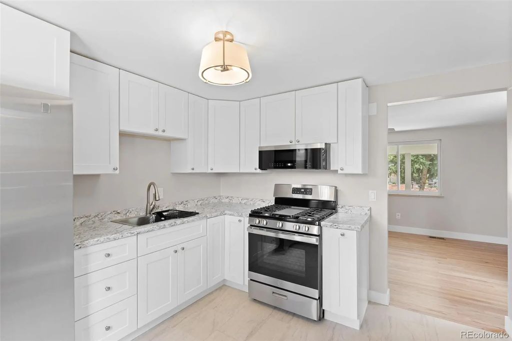 8855 Hastings Way, Westminster