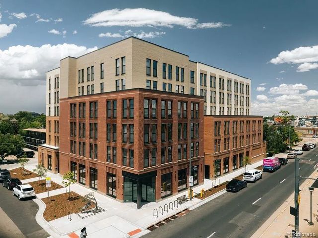 639 29th St 205, Denver