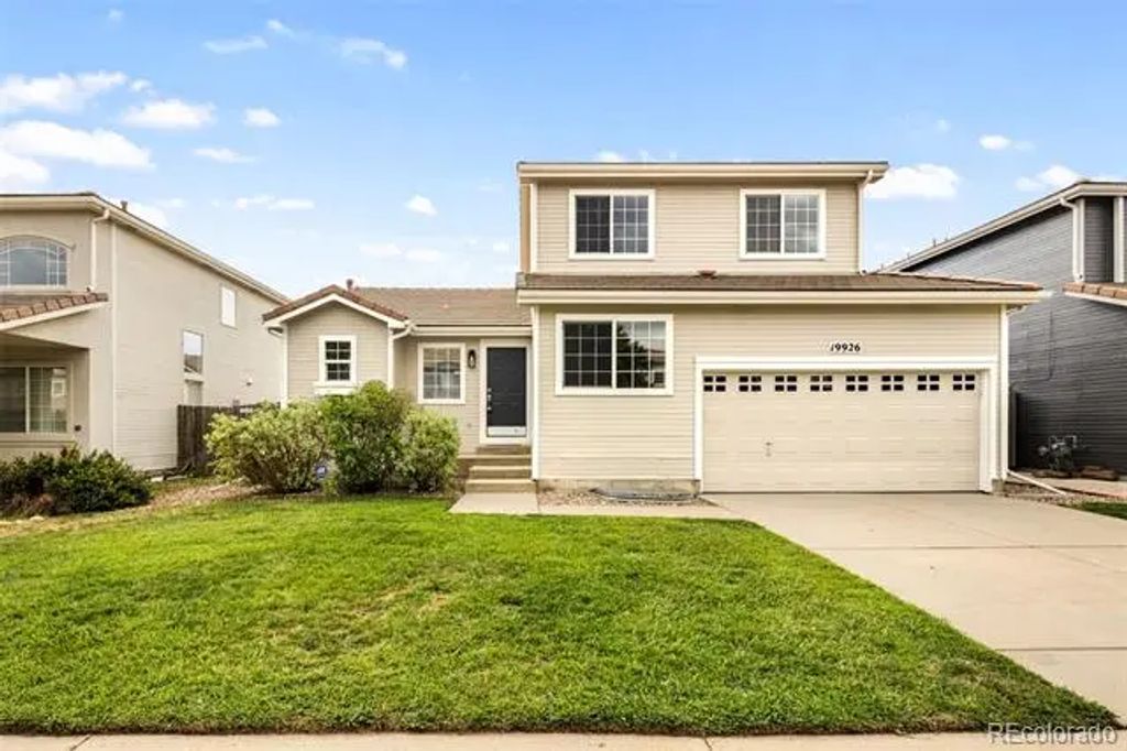 19926 E 40th Place, Denver